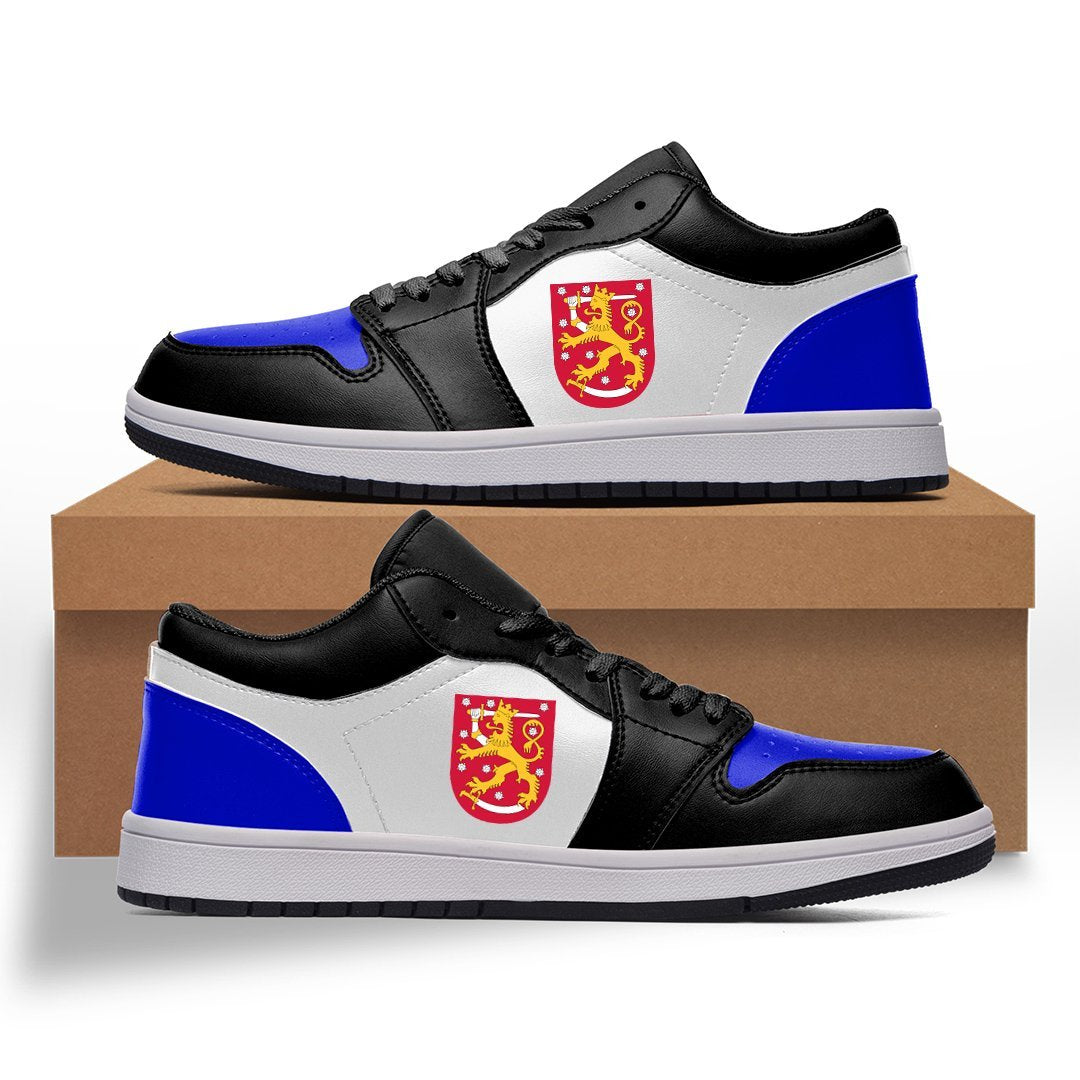finland-2-low-top-royal-toe-sneakers