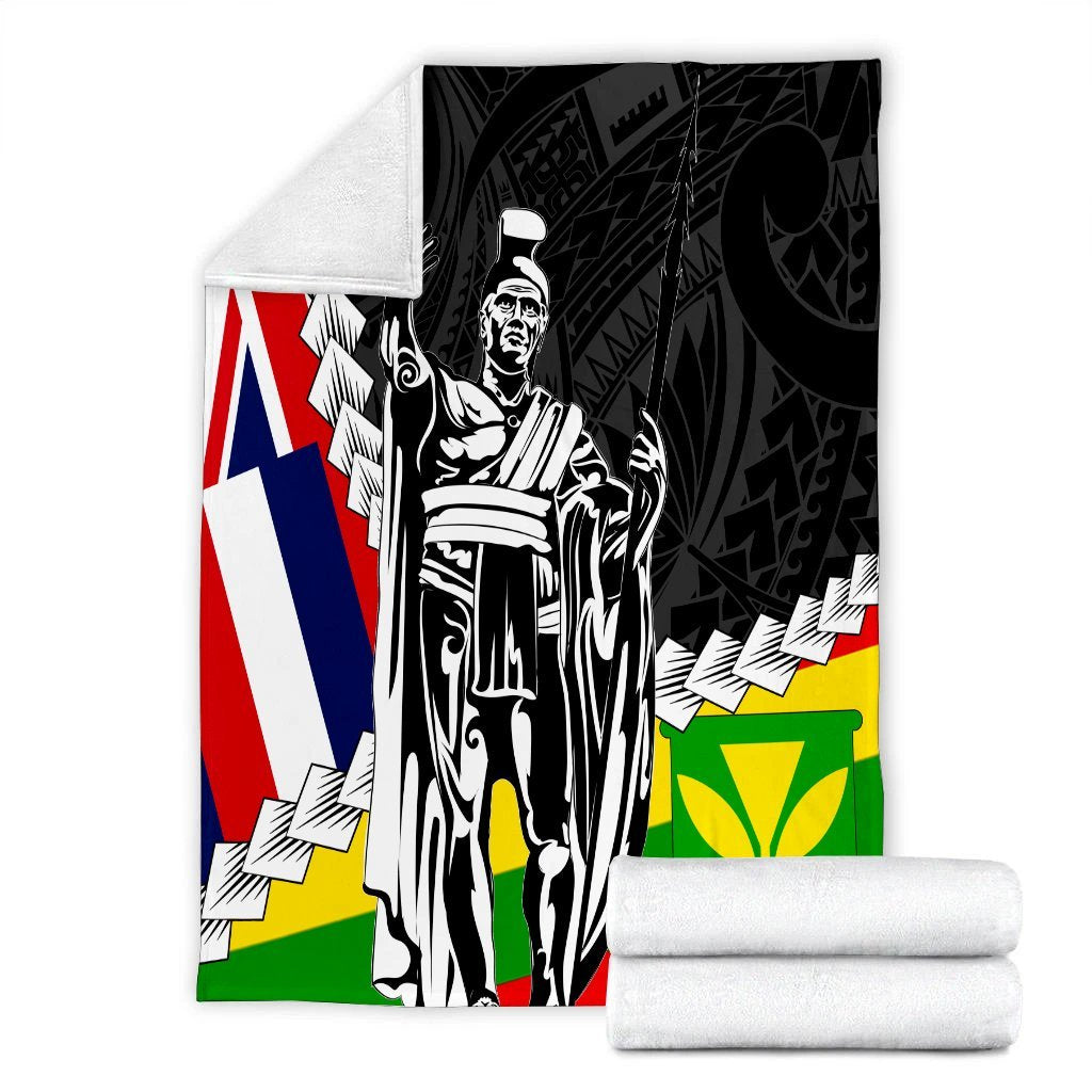 Black Polynesian blanket set, folded design with kanaka maoli king portrait and Hawaii flags
