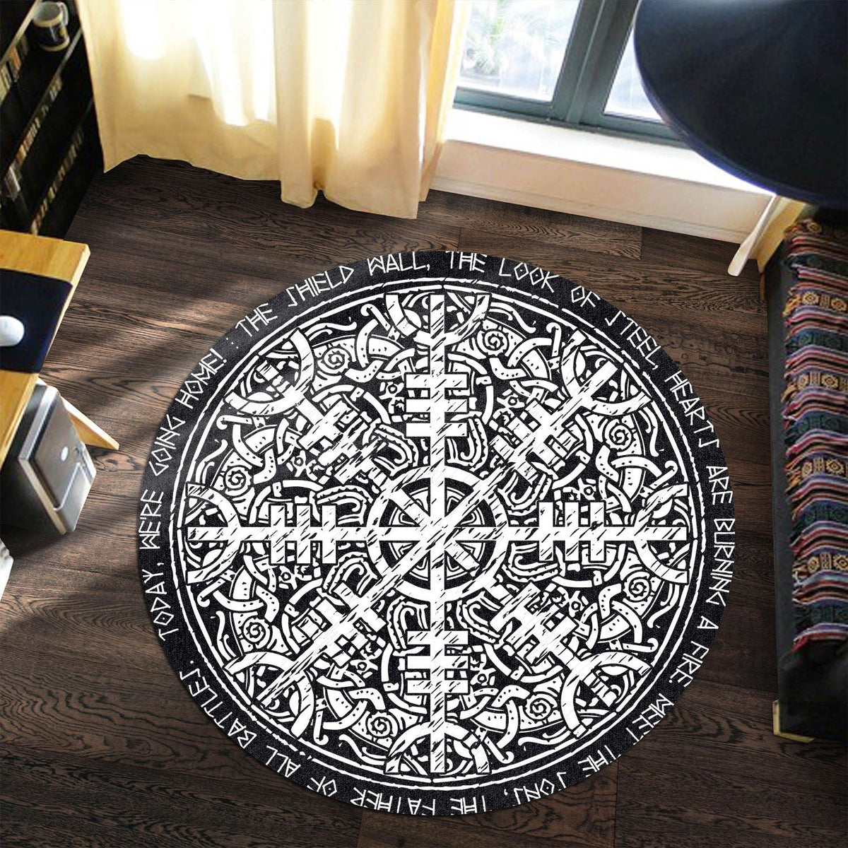 viking-carpet-helm-of-awe-scandinavian-pattern-round-carpet