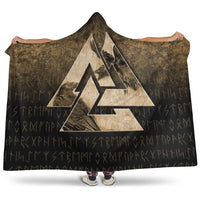 viking-hooded-blanket-huginn-muninn-ravens-from-odin-viking-gold-version-hooded-blanket