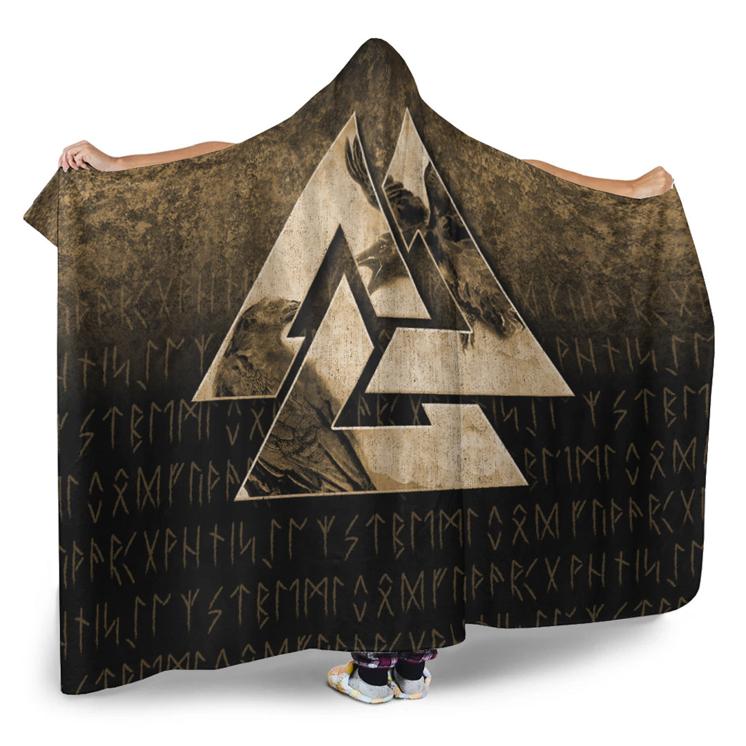 viking-hooded-blanket-huginn-muninn-ravens-from-odin-viking-gold-version-hooded-blanket
