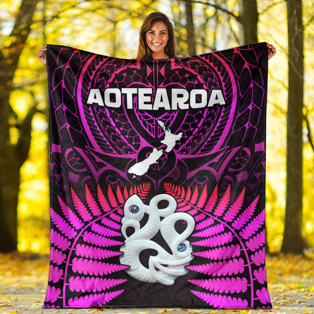 aotearoa-fern-premium-blanket-new-zealand-hei-tiki-purple-style
