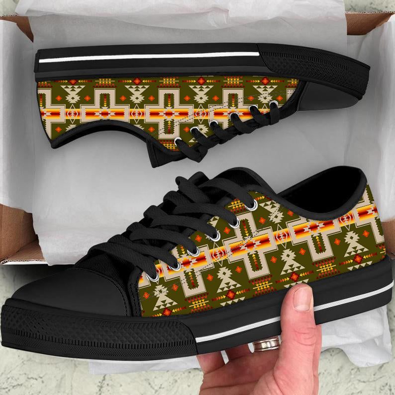 green-tribe-design-native-american-low-top-canvas-shoes