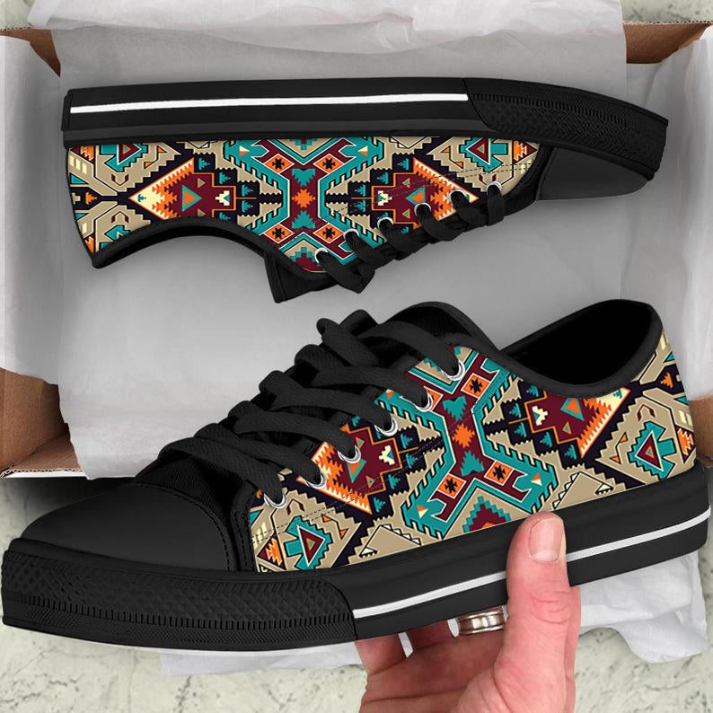 culture-design-native-american-low-top-canvas-shoe