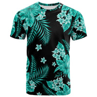 Short-sleeve T-shirt with turquoise tropical floral print on dark base, crew neck