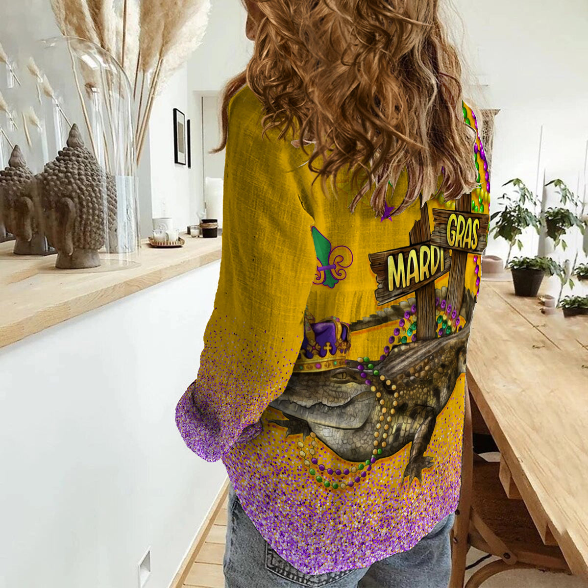 Women Casual Shirt Mardi Gras - Throw Me Something Mister (Gold) - Wonder Print Shop