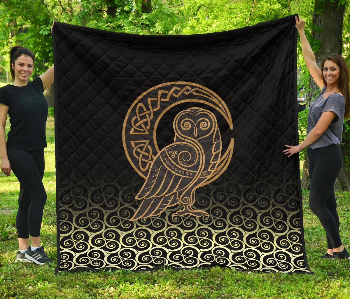 Viking Premium Quilt Owl Celtic On Triskels Background RLT12 - Wonder Print Shop