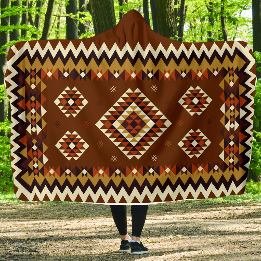 native-american-ethnic-geometric-brown-pattern-hooded-blanket