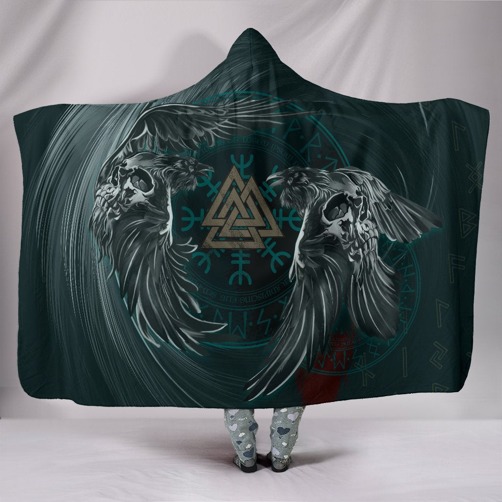 viking-hooded-blanket-ravens-skull-tattoo-9