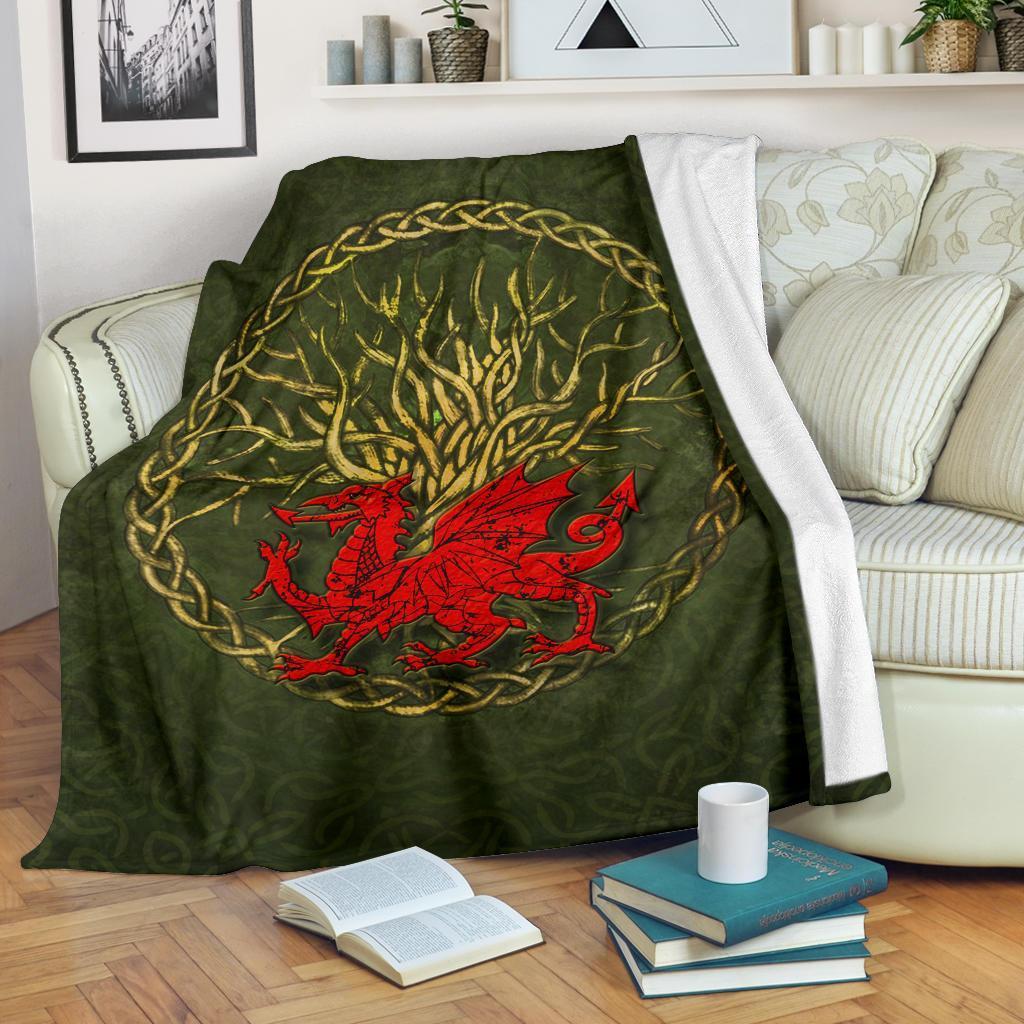 wales-celtic-premium-blanket-welsh-dragon-with-celtic-tree
