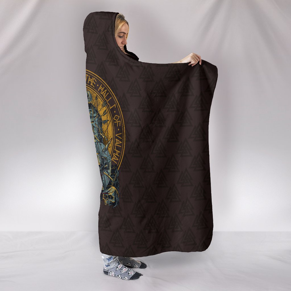 viking-hooded-blanket-warrior-viking-shield-skull
