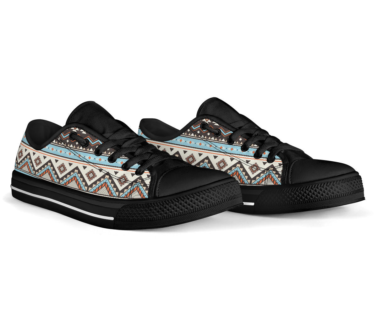 tribal-striped-seamless-pattern-low-top-canvas-shoes