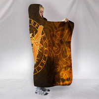 viking-hooded-blanket-gold-spear-of-the-god-odin-gungnir-and-two-gold-ravens