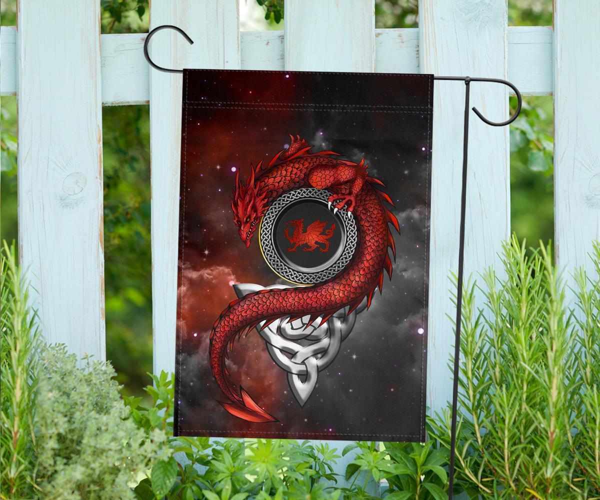 Wales Celtic Flag Dragon With Celtic - Wonder Print Shop