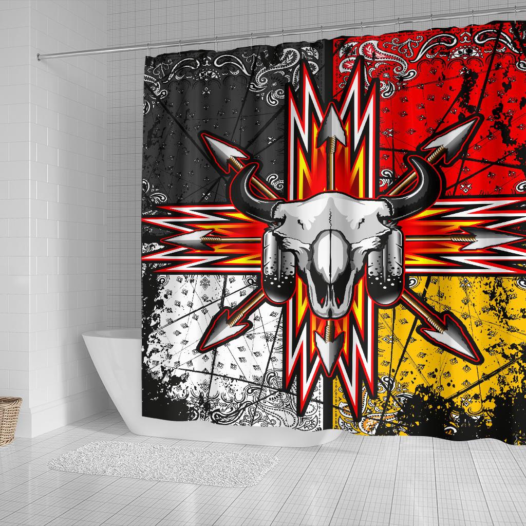 Duschvorhang mit zentralem Bisonkopf-Schädel, schwarz/rot/gelb, breites Banddesign