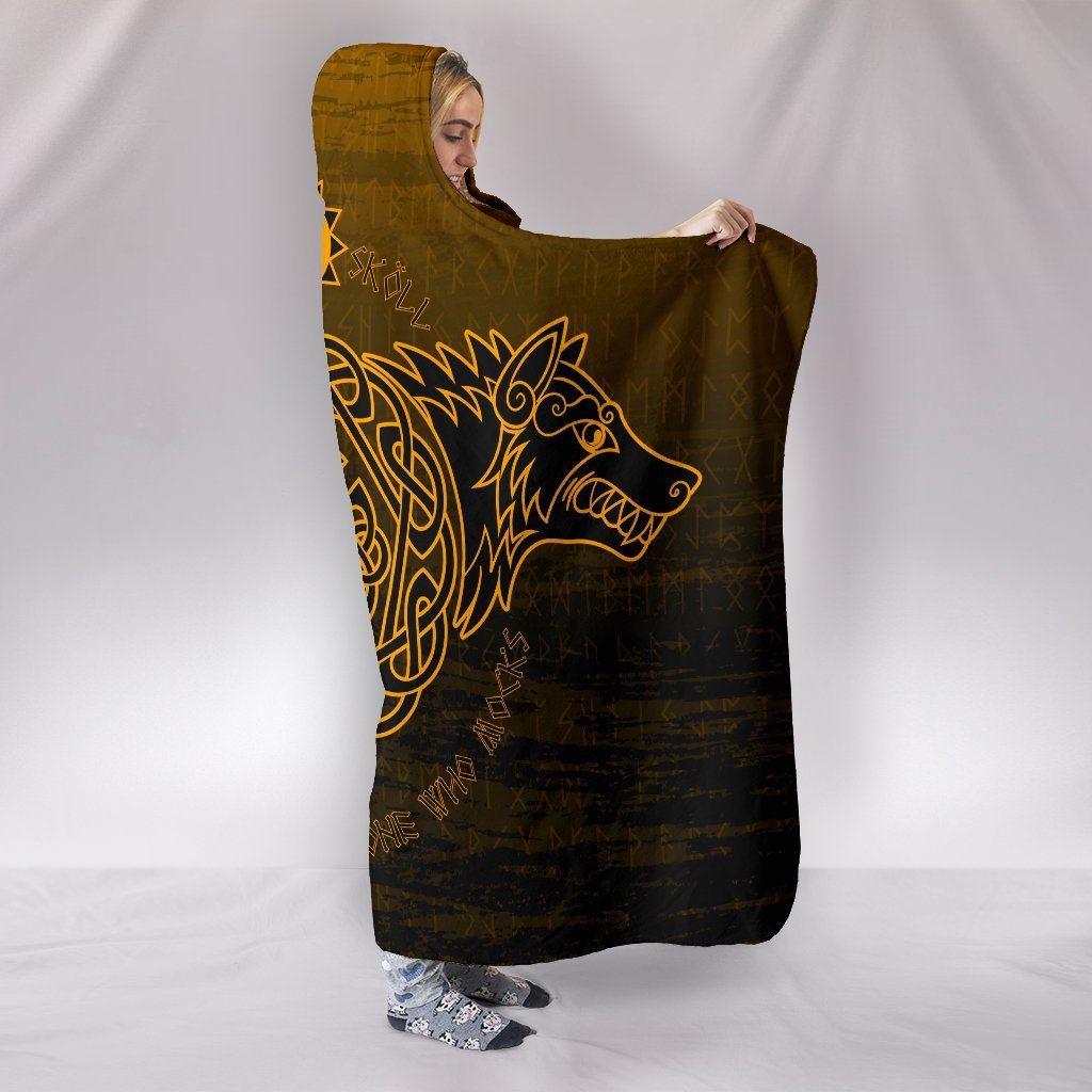 viking-hooded-blanket-skoll-and-hati
