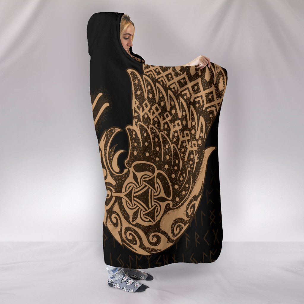 viking-hooded-blanket-raven-tattoo