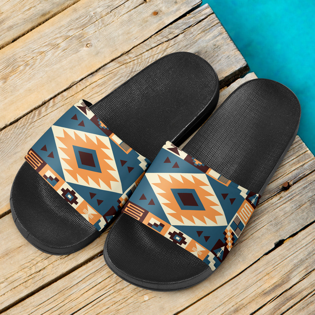 navy-arrow-pattern-slide-sandals