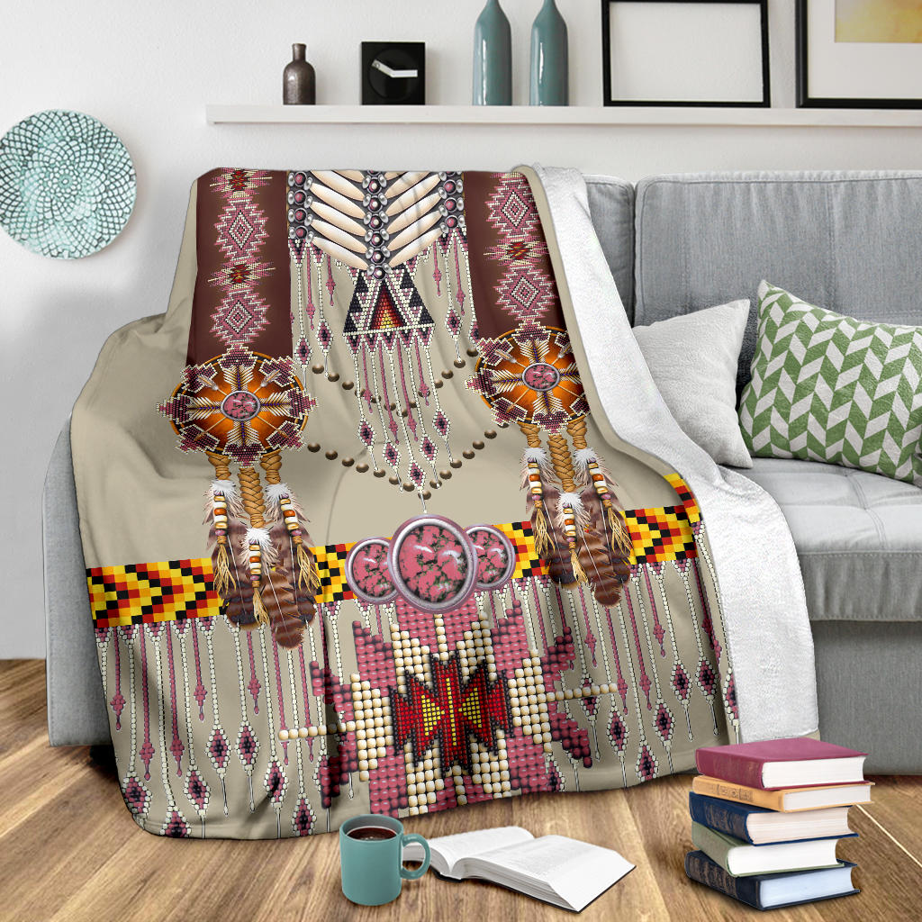 pink-pattern-breastplate-blanket