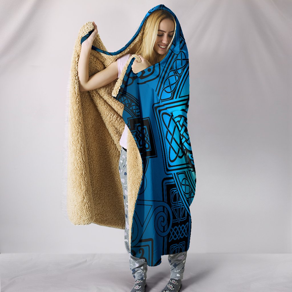 viking-hooded-blanket-raven-odin-celtic-cyan