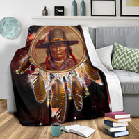 chief-dream-catcher-red-galaxy-blanket