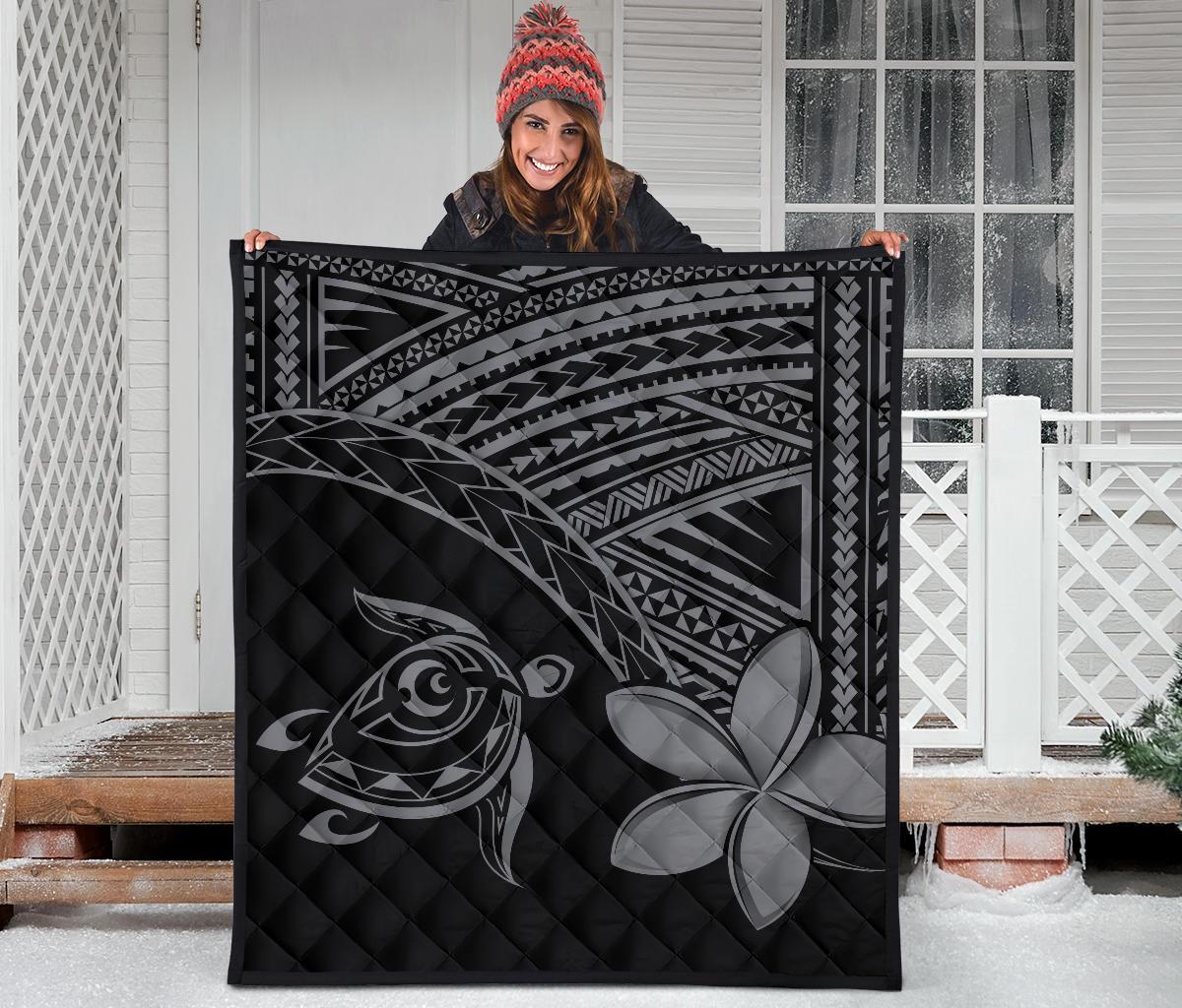 Hawaiian Quilt Hawaii Turtle Plumeria Quilt Grey - Wonder Print Shop