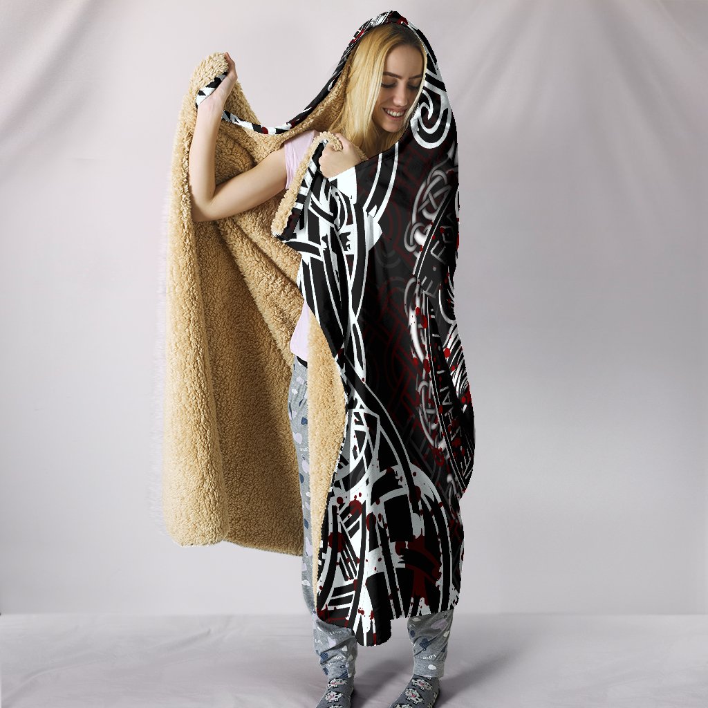 viking-hooded-blanket-fenrir-viking-blood-3d
