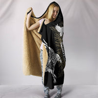 viking-hooded-blanket-raven-valknut-and-vegvisir