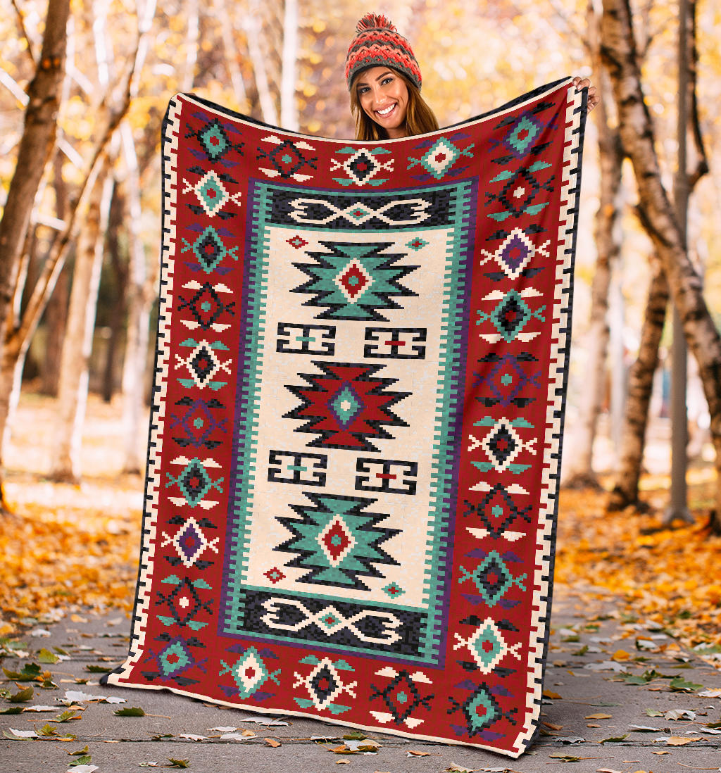 geometric-red-pattern-blanket