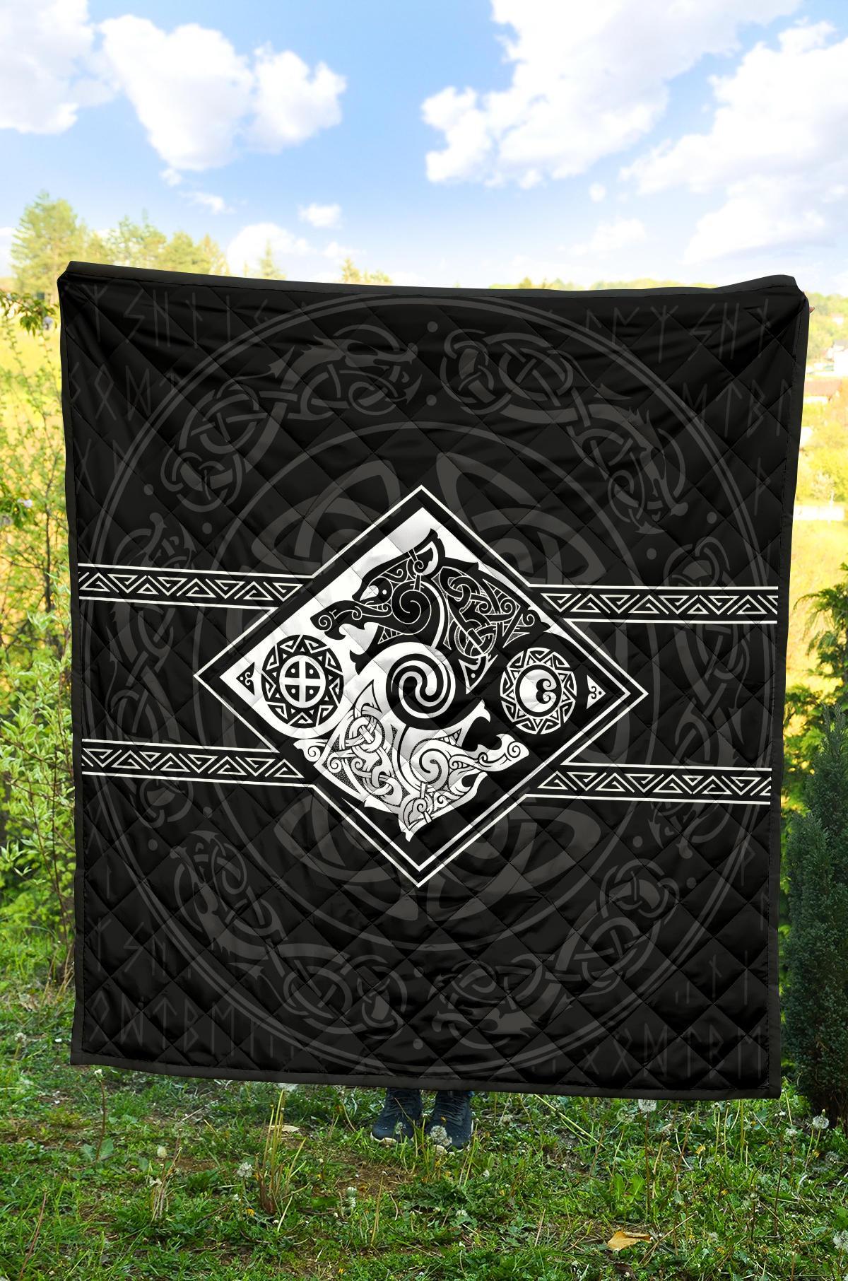 Vikings Premium Quilt The Wolves, Skoll and Hati RLT12 - Wonder Print Shop