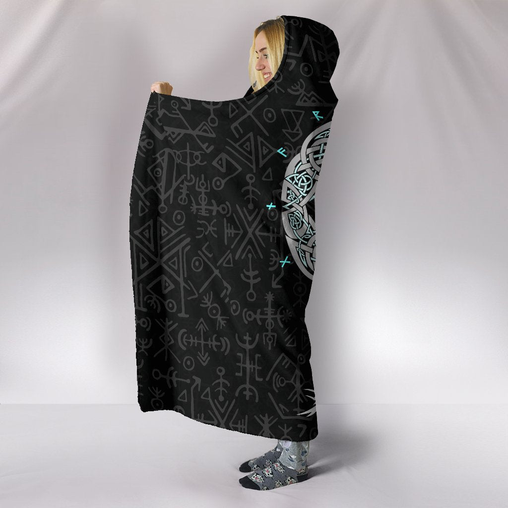 viking-fenrir-wolf-hooded-blanket