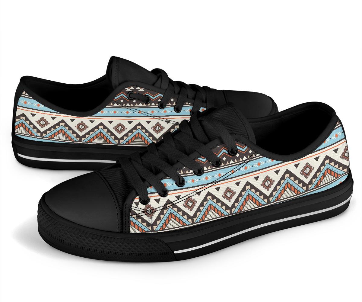 tribal-striped-seamless-pattern-low-top-canvas-shoes
