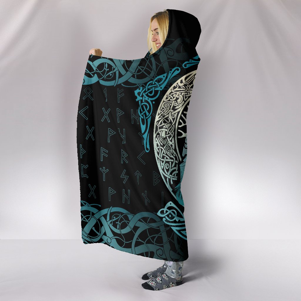 viking-hooded-blanket-yggdrasil-and-ravens