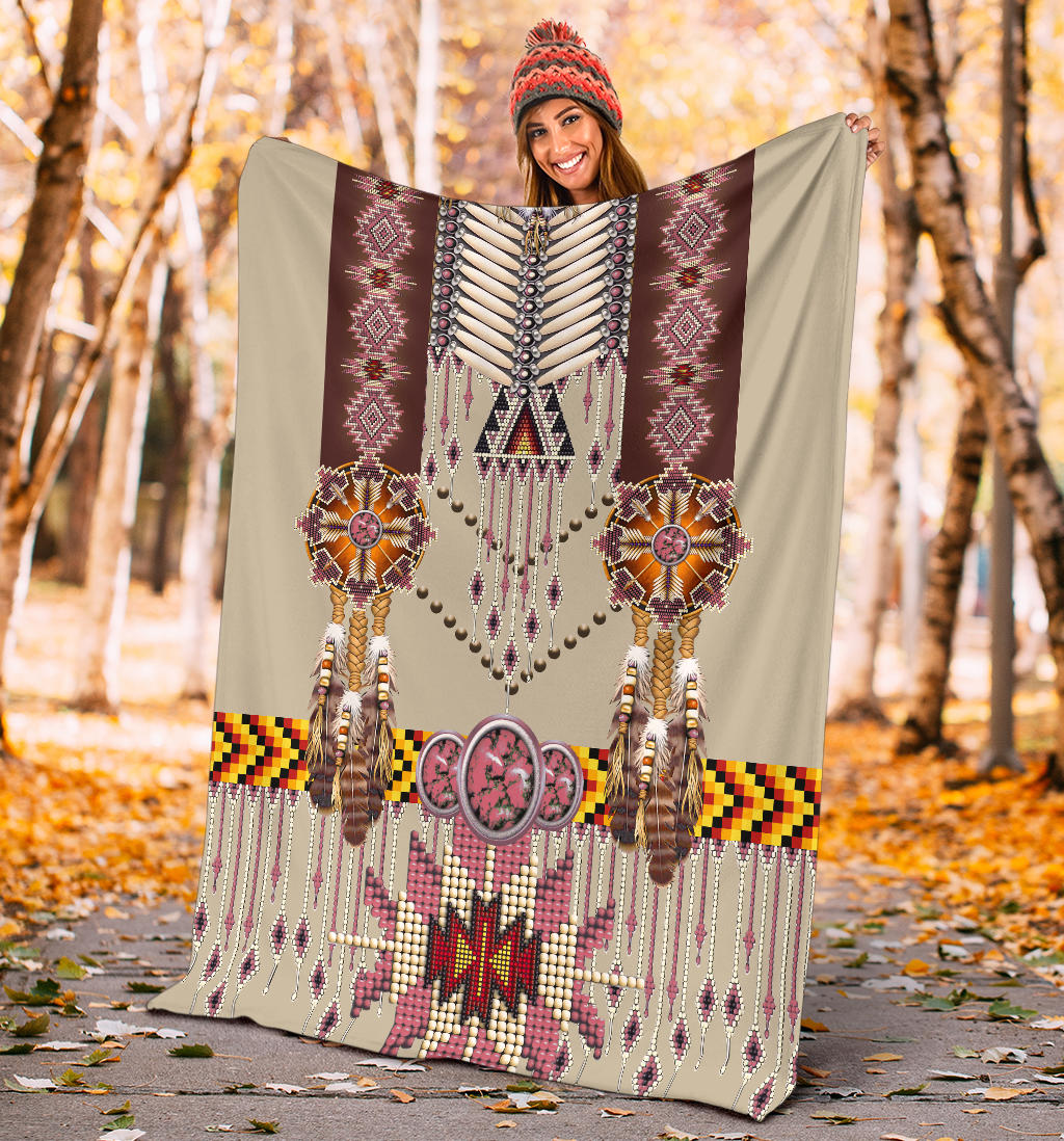 pink-pattern-breastplate-blanket