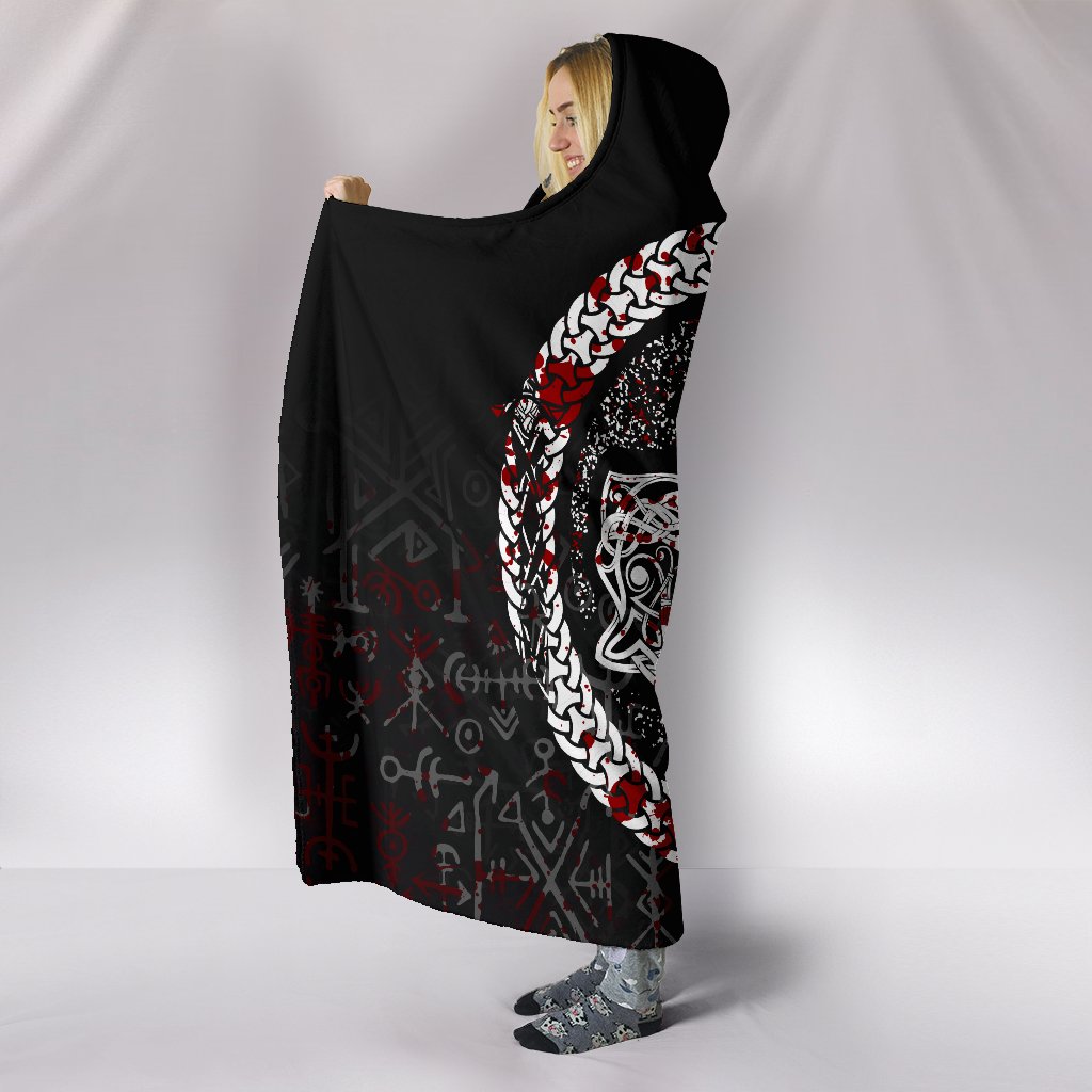 viking-hooded-blanket-fierce-blood-wolf-symbol-of-a-viking-nordic