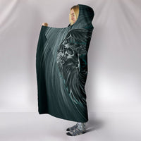 viking-hooded-blanket-ravens-skull-tattoo-9