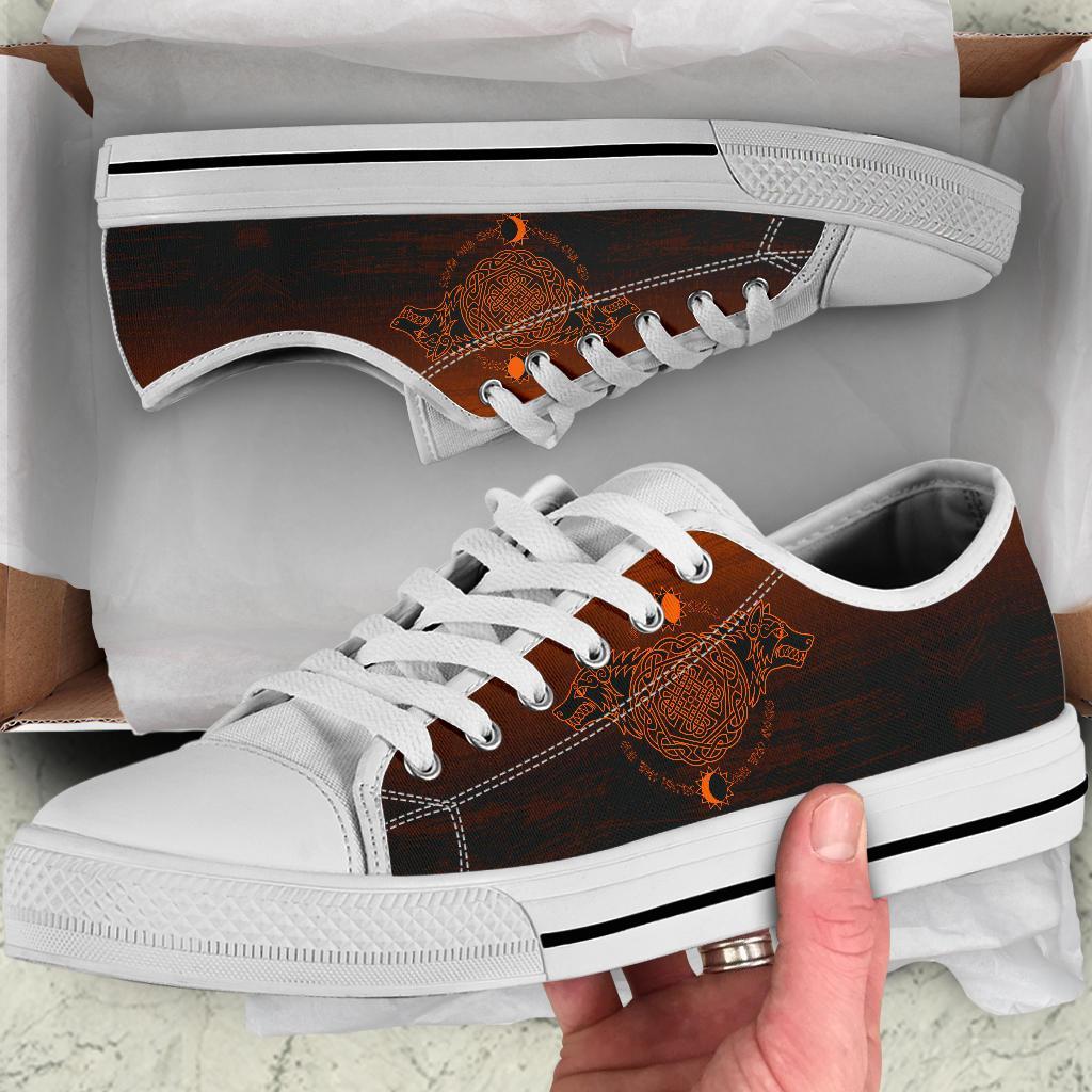 viking-low-top-shoes-skoll-and-hati-orange