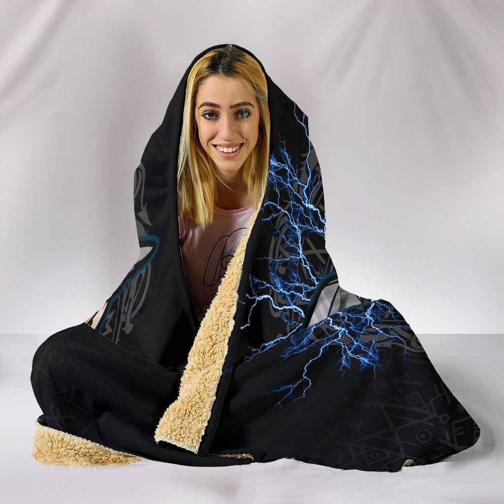 viking-hooded-blanket-thorgi