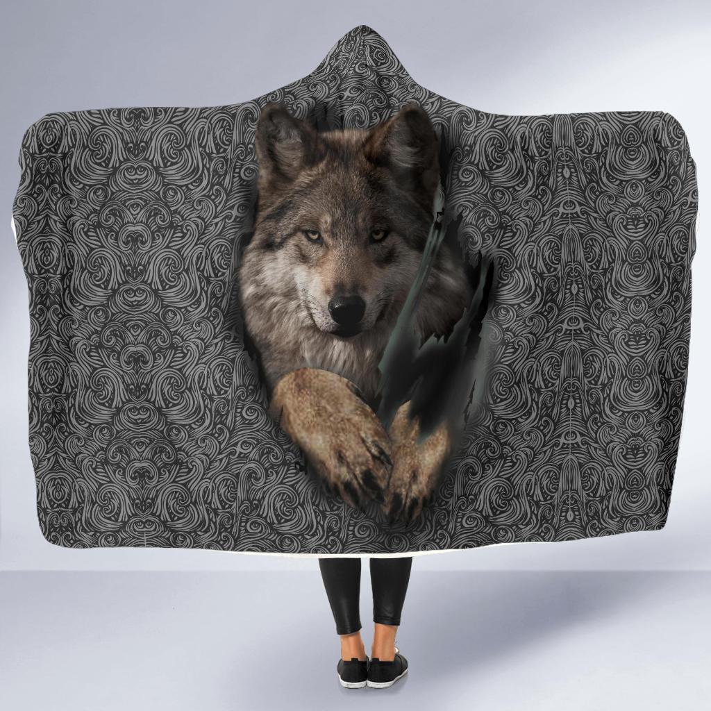 gray-wolf-escape-native-american-hooded-blanket