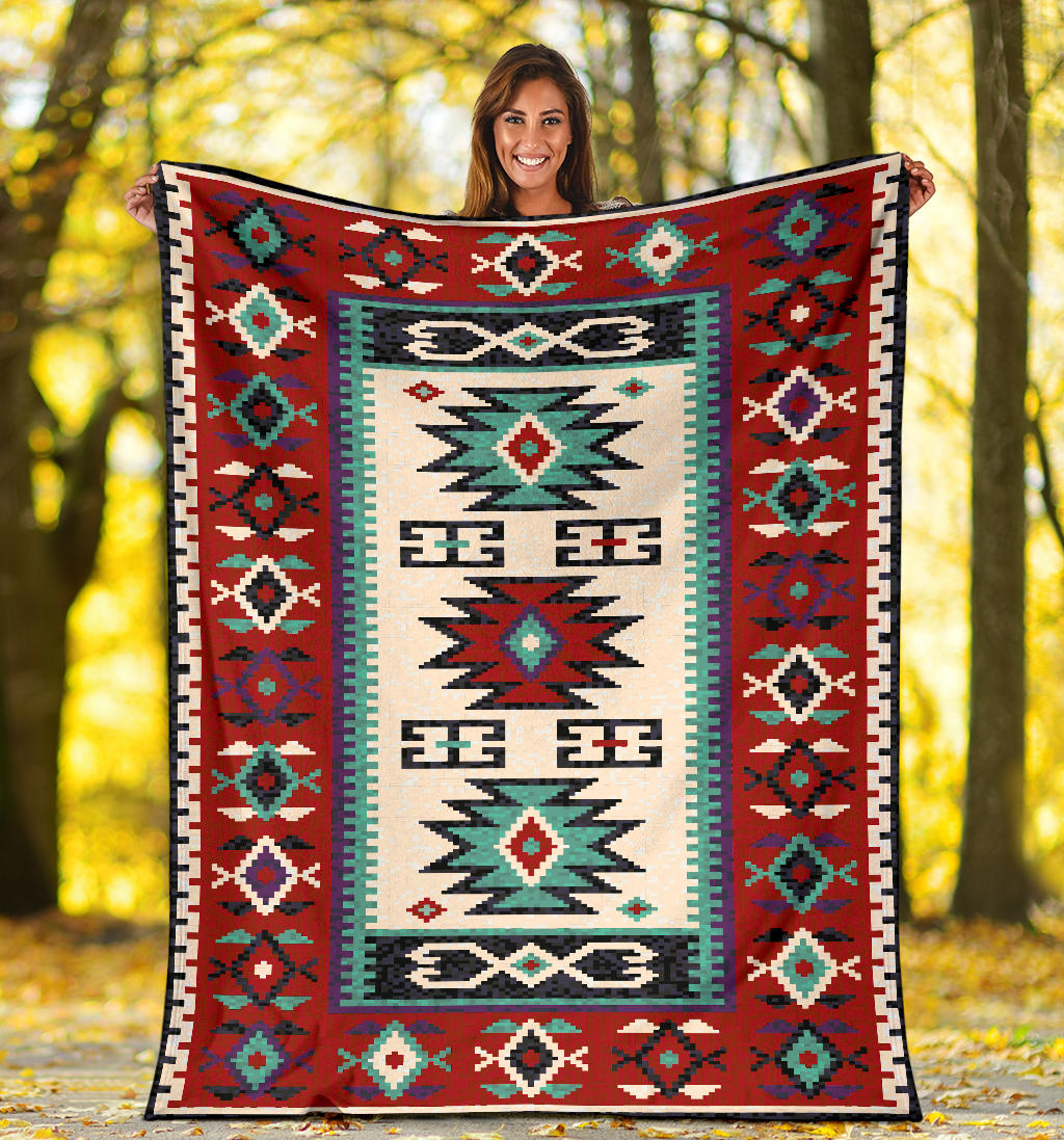 geometric-red-pattern-blanket