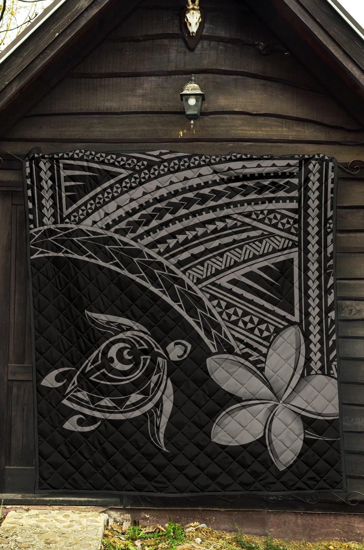 Hawaiian Quilt Hawaii Turtle Plumeria Quilt Grey - Wonder Print Shop