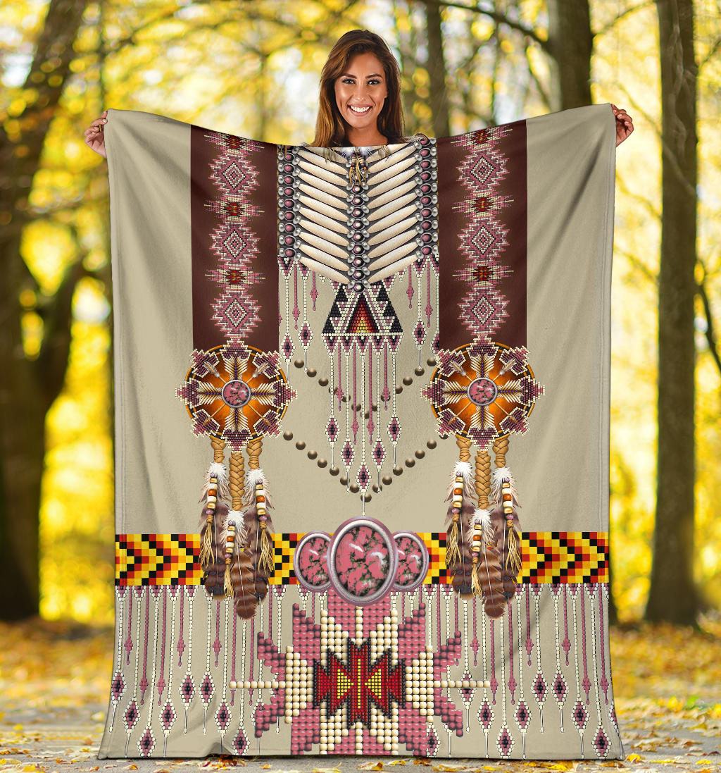 pink-pattern-breastplate-blanket