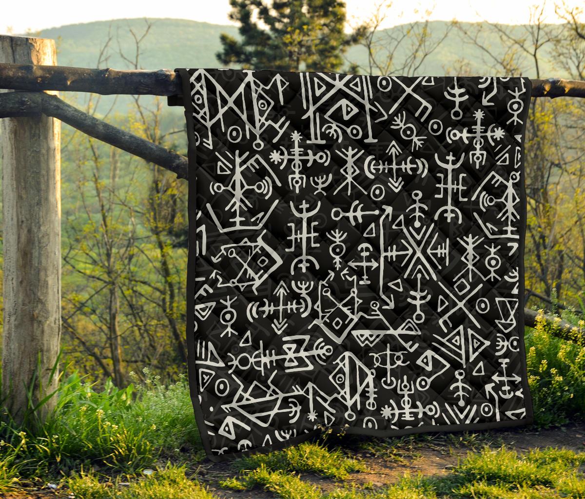 Viking Futhark Norse Islandic Premium Quilt RLT12 - Wonder Print Shop