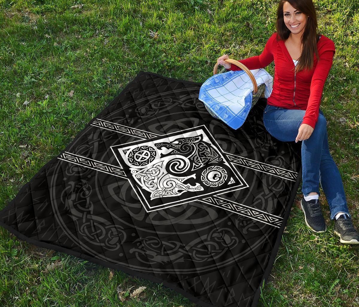 Vikings Premium Quilt The Wolves, Skoll and Hati RLT12 - Wonder Print Shop