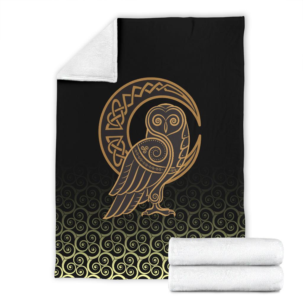 viking-premium-blanket-owl-celtic-on-triskels-background