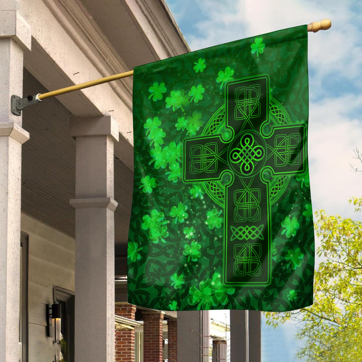 Celtic Cross Garden Flag/ House Flag With Shamrock Simple Style LT8 - Wonder Print Shop