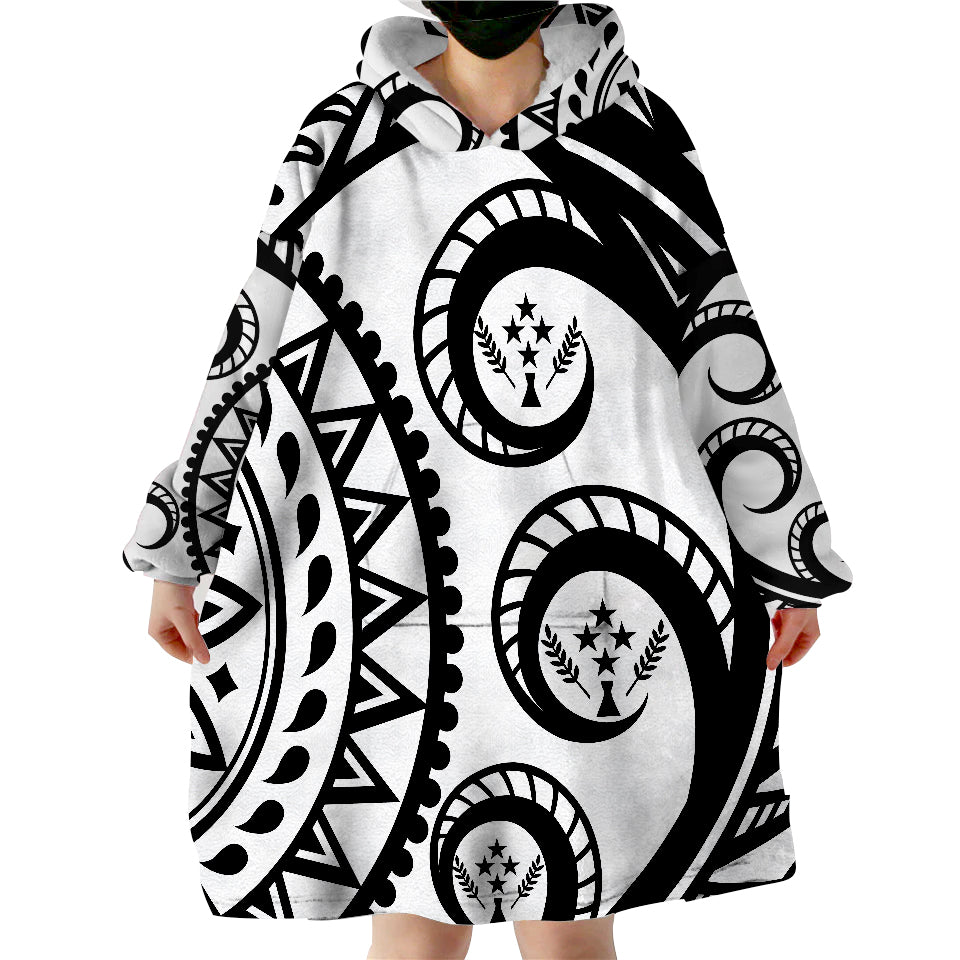 Kosrae Pingelap Flag With Round Black White Pattern Wearable Blanket Hoodie - Wonder Print Shop