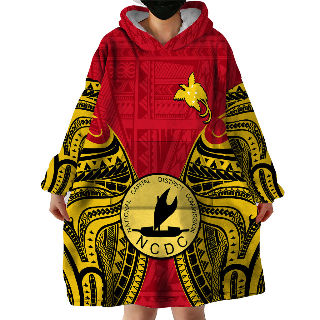 Papua New Guinea Wearable Blanket Hoodie National Capital District Mix Coat Of Arms Polynesian Art - Wonder Print Shop