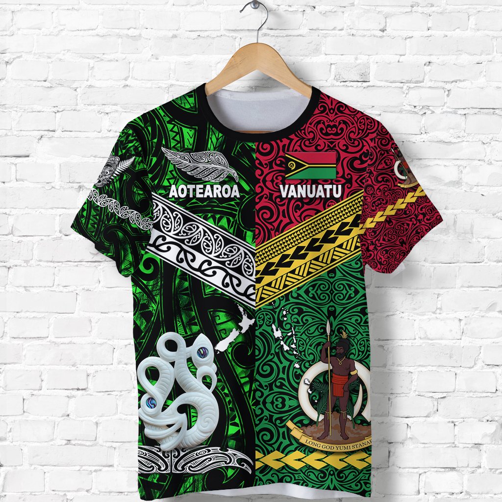 Green and maroon tee with AOTEAROA and VANUATU text, octopus artwork, short sleeves