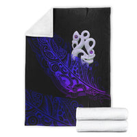 aotearoa-premium-blanket-purple-fern-mix-manaia-matau